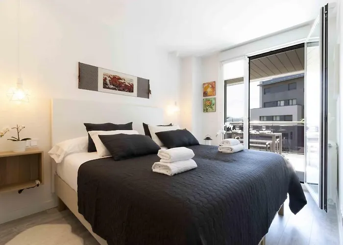 Sstar - The Collection San Sebastián